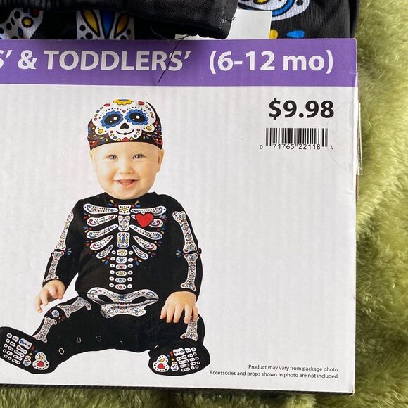 Infant Sugar Skull Jumpsuit with Cap size 6-12 months - Picture 3 of 3